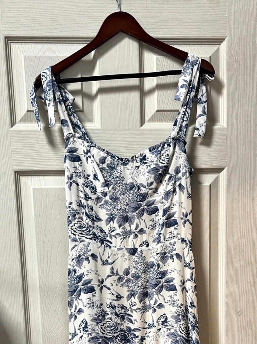 Reformation Nikita Dress Floral Midi in White & Blue Size 6